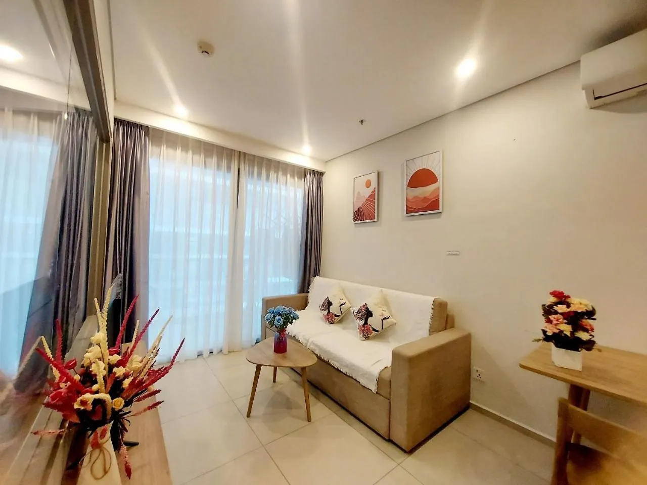 Apartament The Song Vung Tau 0*,